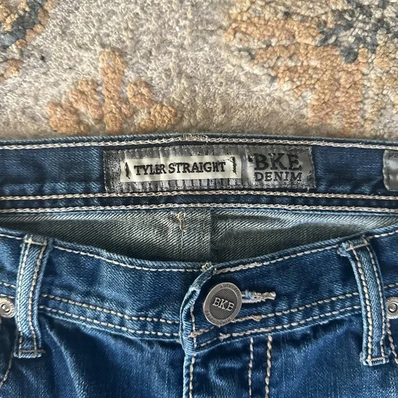 BKE Men's “Tyler” 34R Jeans - Picture 3 of 9